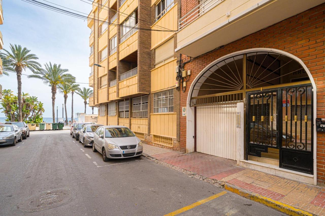 Casa Terra: Apartment 50 Meters From The Beach Torrevieja Zewnętrze zdjęcie